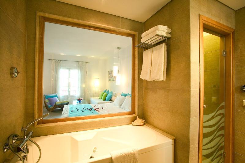 Petasos Beach Resort & Spa - Small Luxury Hotels Of The World Platys Gialos  Værelse billede